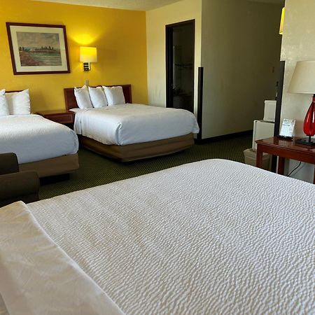Days Inn By Wyndham Great Bend Luaran gambar