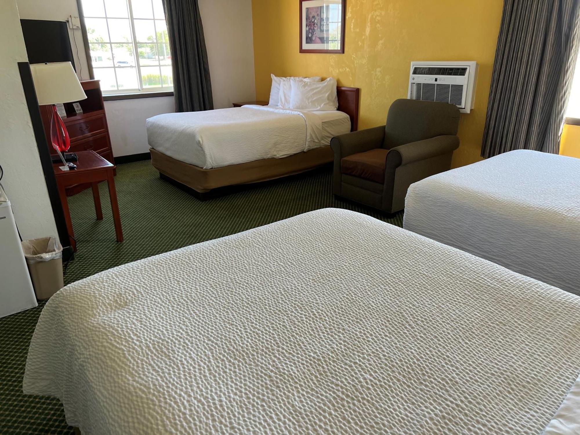 Days Inn By Wyndham Great Bend Luaran gambar